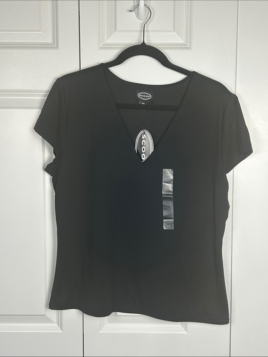 Scoop Tops - Scoop Black V-Neck Short Sleeve Tee Size 20